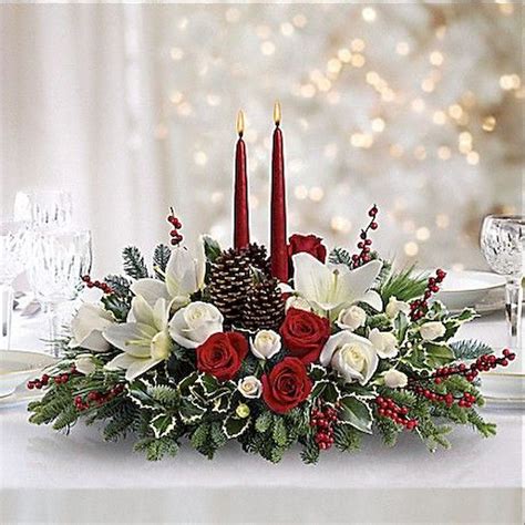 Épinglé sur Arrangements floraux de noël