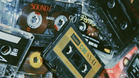 Cassette renaissance: UK music fans buy a whopping 65,000 tapes in 2020 ...