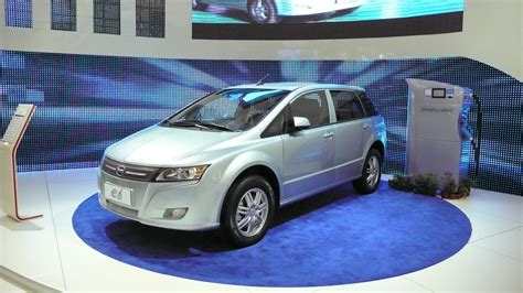 BYD Yuan EV Photos and Specs. Photo: BYD Yuan EV interior 2019 and 5 ...