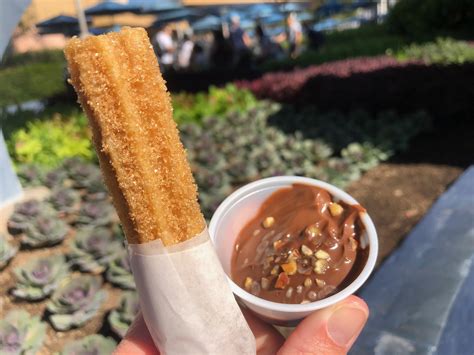 REVIEW: New Toffee-Flavored Churro – Holidays 2019 at Disneyland Park ...