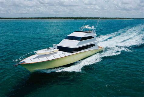 Baller Sport Fishing Boats - The Best Performance Yachts On Earth - Thrillist | Fishing boats ...