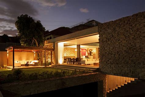 Indoor-Outdoor Home Design: Multi-Level Garden House in El Salvador