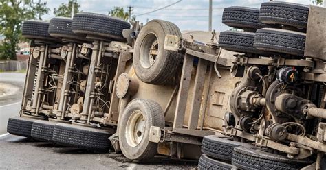 10 Of The Most Common Truck Accident Causes | Chicago, Illinois