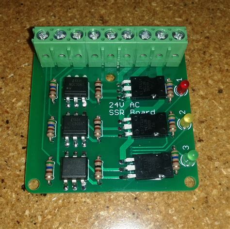 Makeatronics: 24V AC Solid State Relay Board