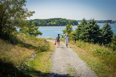 Boston Harbor Islands State Park Boat Tours and Water Shuttle | Harbor ...