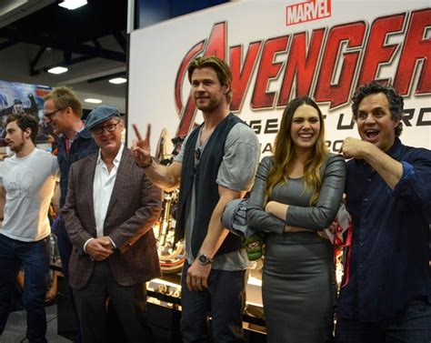 Avengers: Age Of Ultron Cast With Harley-Davidson's Project LiveWire At ...