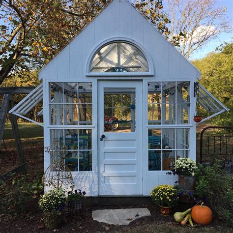 26 Amazing Greenhouses Made From Salvaged Windows | Old window greenhouse, Window greenhouse ...