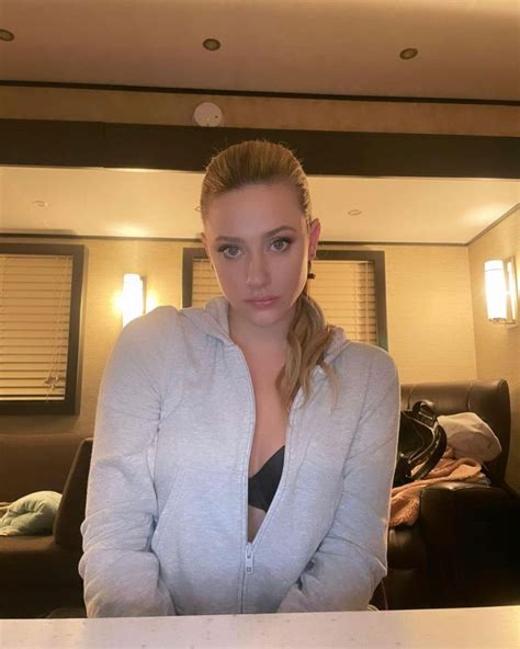 LILI REINHART – Instagram Phoros 03/23/2021 – HawtCelebs