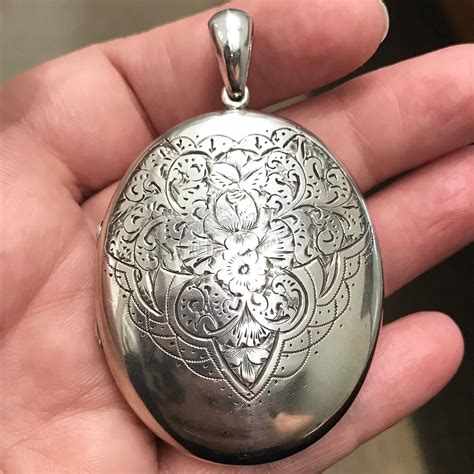 antique-victorian-large-silver-locket-main – Karen Deakin Antiques