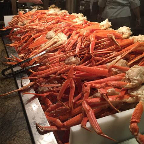 Fill Up on King Crab Legs at Las Vegas' Absolute Best Seafood Buffets | Seafood buffet las vegas ...