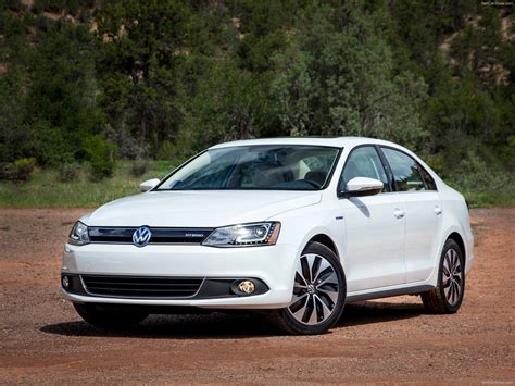 Volkswagen Jetta Hybrid (2013)