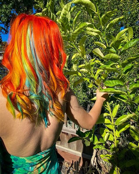 23+ Gorgeous Ideas For Neon Orange Hair That Turns Heads