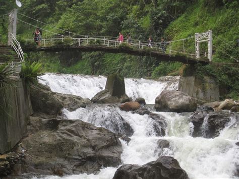 JOEL'S ESL SOUTH EAST ASIA WEBPAGE: Sapa, waterfalls and Vietnam's highest mountain pass