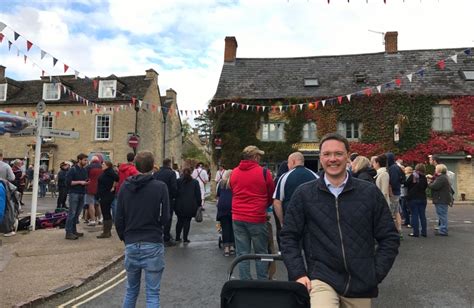 Robert joins locals at the Charlbury Street Fair | Robert Courts MP