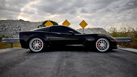 The Z06 is awesome. Black Corvette, Chevrolet Corvette Z06, Camaro ...