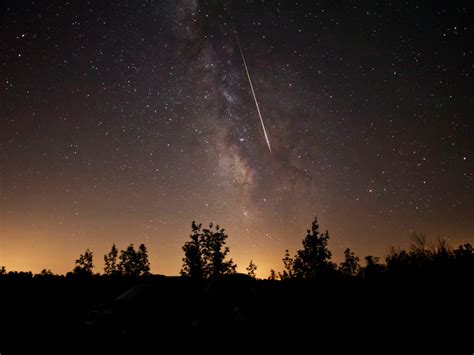 Video: Detik-detik Hujan Meteor Perseid | Tagar