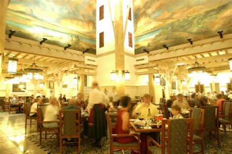 Walt Disney World ®'s Best Restaurants: Restaurants in Orlando