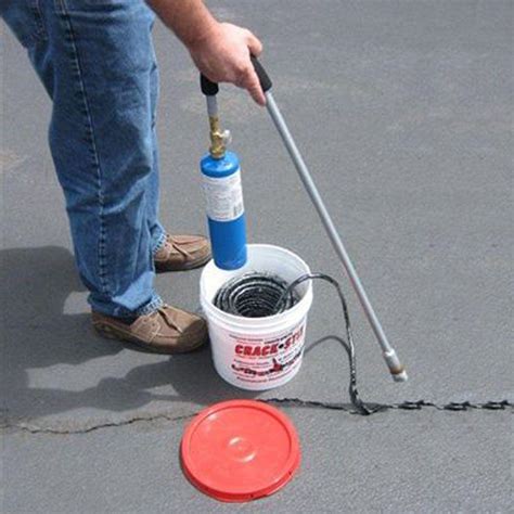 Asphalt Pavement Repair 250 ft. Blacktop Crack Filler Concrete Sealer ...