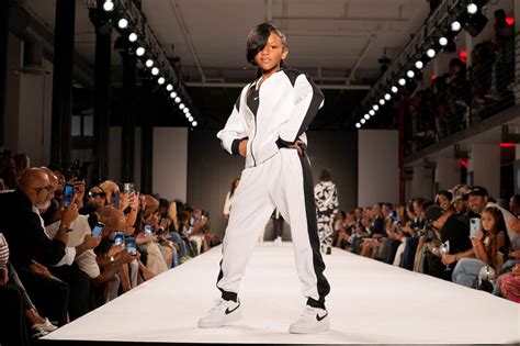 Lil Kim’s Daughter Royal Reign Rips The Runway At New York Fashion Week ...