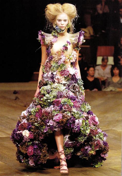 avant garde McQueen flower dress – WHAT WOULD OSCAR DO