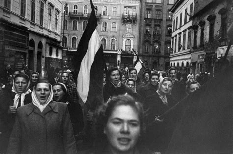 The Hungarian Revolution of 1956: Photos From the Streets of Budapest ...