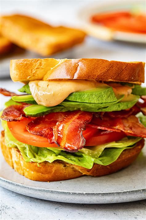 Maple BLT Sandwich with Smoky Chipotle Sauce - Vikalinka