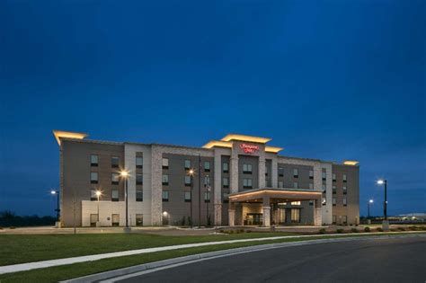 Hampton Inn Wichita-Northwest Hotel (Wichita (KS)) - Deals, Photos ...