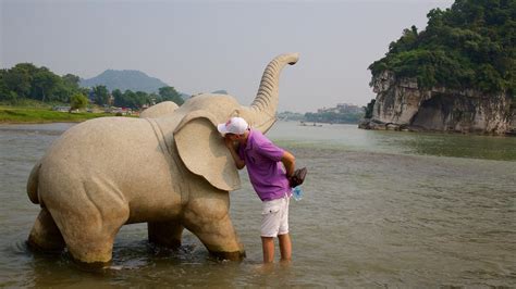 Elephant Trunk Hill - Guilin, Attraction | Expedia.com.au