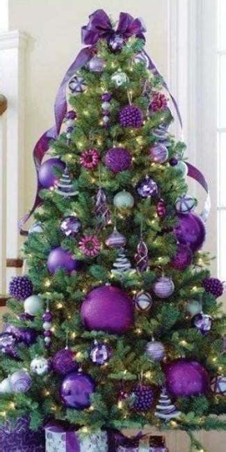 Oversized Christmas Tree Decorations, Christmas Trends in Decorating Holiday Trees