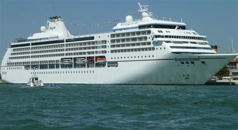 Seven Seas Mariner Itinerary, Current Position, Ship Review | CruiseMapper