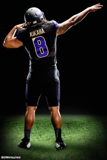 A look at the new Washington Huskies football uniforms from Nike. Photo ...