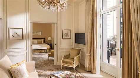 Shangri-La Hotel, Paris — Hotel Review | Condé Nast Traveler