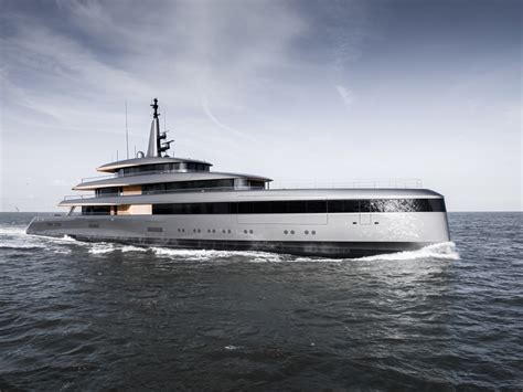 SuperyachtNews.com - Fleet - Feadship delivers 84m Obsidian