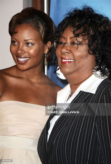 Actress Eva Marcille and her mother attend the 40th NAACP Image... News ...