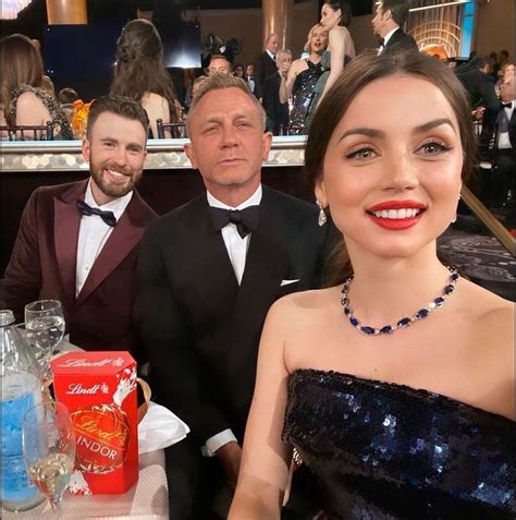 Ana de Armas, Chris Evans and Daniel Craig at the 2020 Golden : r/AnadeArmas