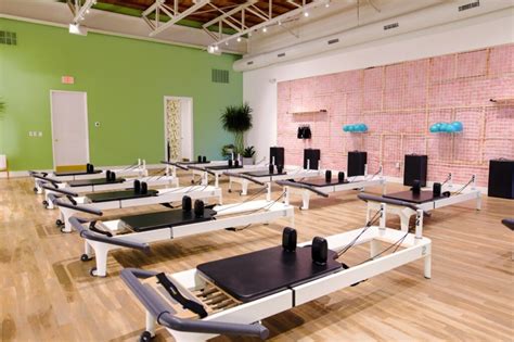 Lower Body With Brittany – Session Pilates