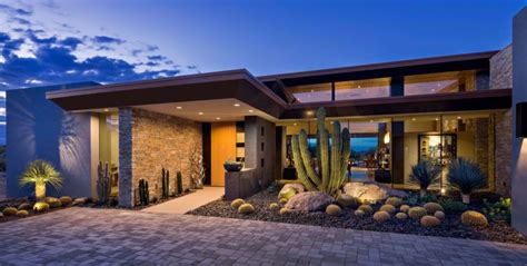 Tate Studio Architects' Innovative Scottsdale, AZ Design | ICONIC LIFE in 2020 | Modern desert ...