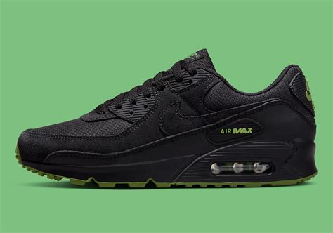 Nike Air Max 90 "Black Chlorophyll" DQ4071-005 | SneakerNews.com