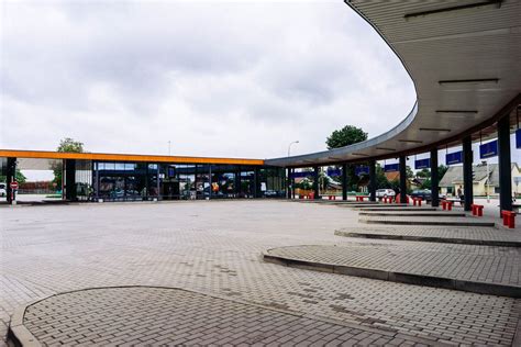 Modern bus station in Eastern Europe small town / Moderne Busbahnhof in Osteuropa Kleinstadt ...