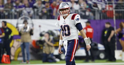 Mac Jones delivers his 'best game of the year' despite Patriots loss to ...