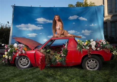 Beyoncé's full pregnancy photoshoot has landed and it's insane | Celebrity news - Red Online