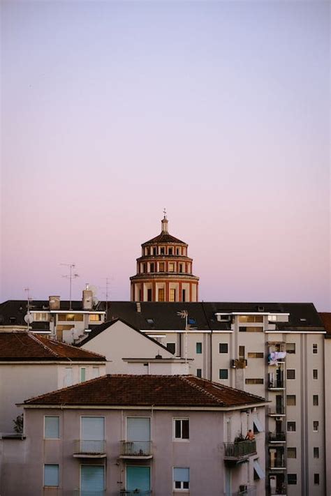 Cityscape and Tower at Dusk · Free Stock Photo