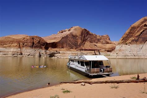 How To Plan A Lake Powell Houseboat Trip (Part 1) - Two Roaming Souls