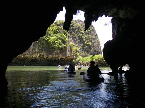 A Phuket Day Trip Exploring the Phang Nga Caves in a Sea Canoe