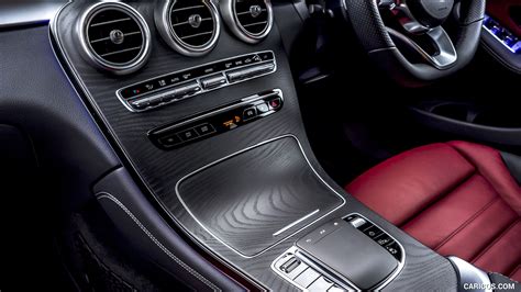 2020 Mercedes-Benz GLC Coupe (UK-Spec) - Interior, Detail | HD Wallpaper #160 | 2560x1440