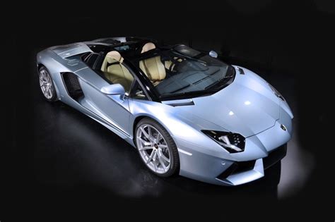 Used 2017 Lamborghini Aventador Convertible Review | Edmunds