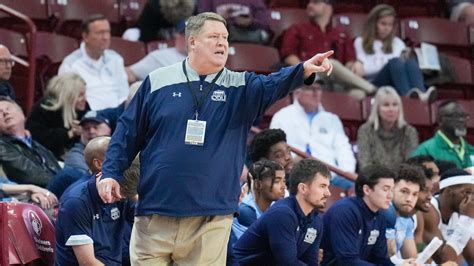 Jeff Jones heart attack: Old Dominion coach to make full recovery