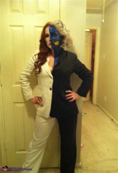 Lady Two-Face Homemade Halloween Costume - Photo 2/5