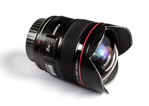 Canon 14mm EF f/2.8 lens review