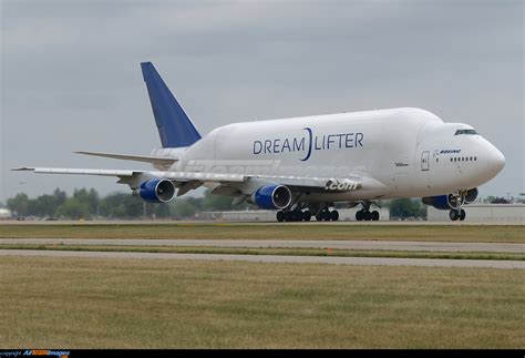 Boeing 747-400LCF Dreamlifter - Large Preview - AirTeamImages.com